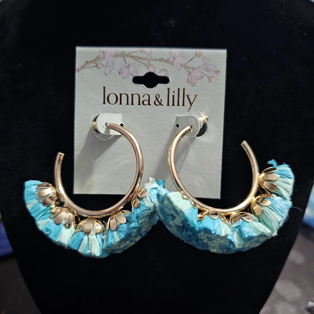 NWT lonna & lilly fun fabric hoop earrings in gold accent‎